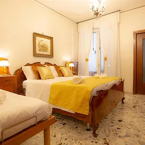 residenza-porta-leoni-royal-welcome.hotelinveneto.com/