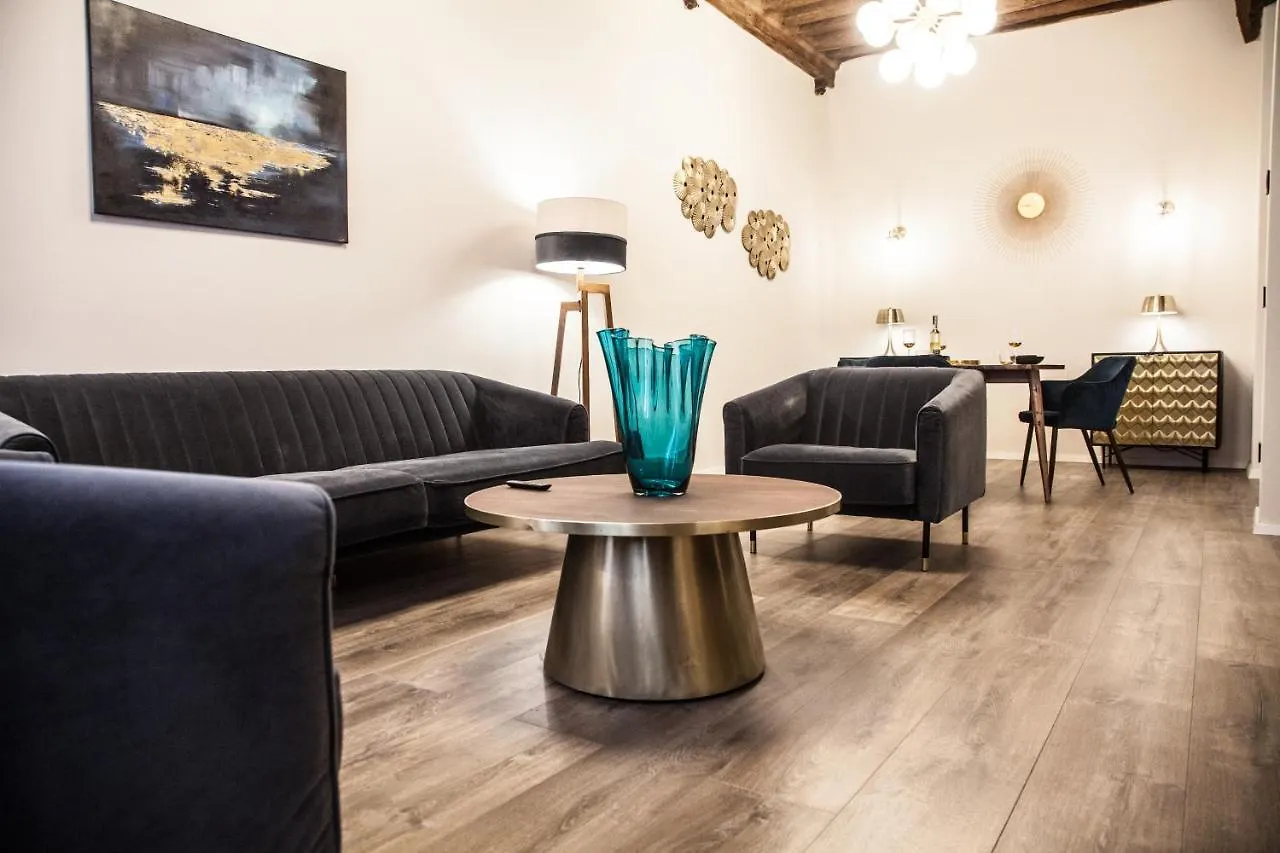 Historic Center Luxury Apartment Lucca