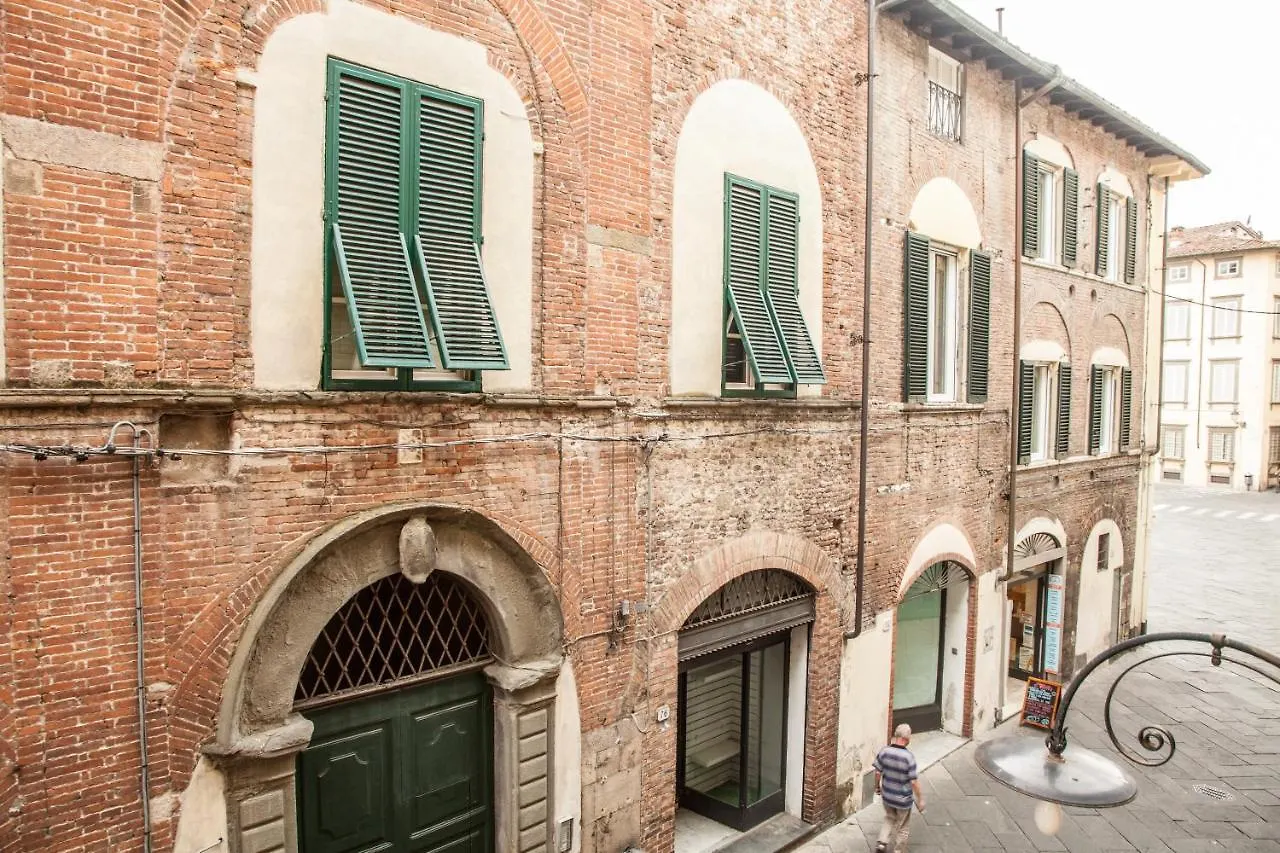 Historic Center Luxury Apartment Lucca Italia