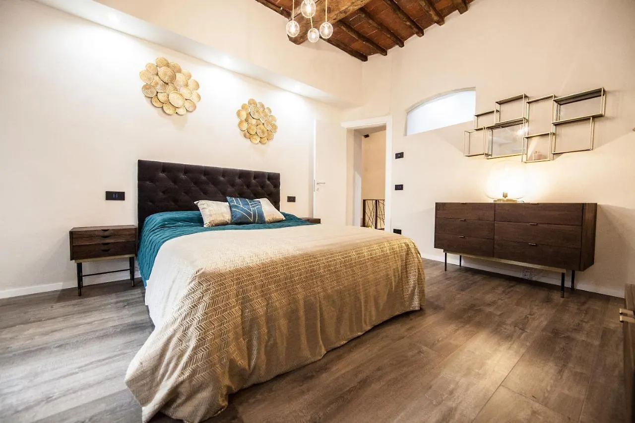 Historic Center Luxury Apartment Lucca